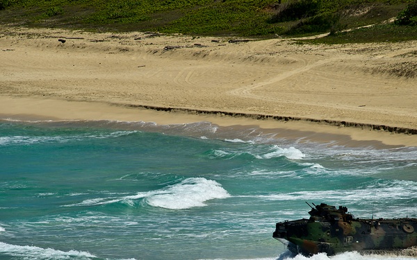 U.S. Marine Corps AAVs depart for RIMPAC 2012