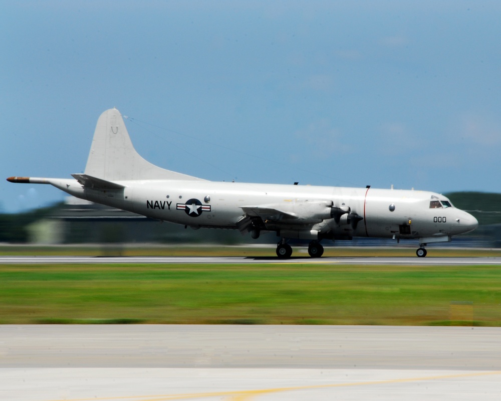 Fighting Tigers' P-3C Orion lands at Naval Air Facility Misawa