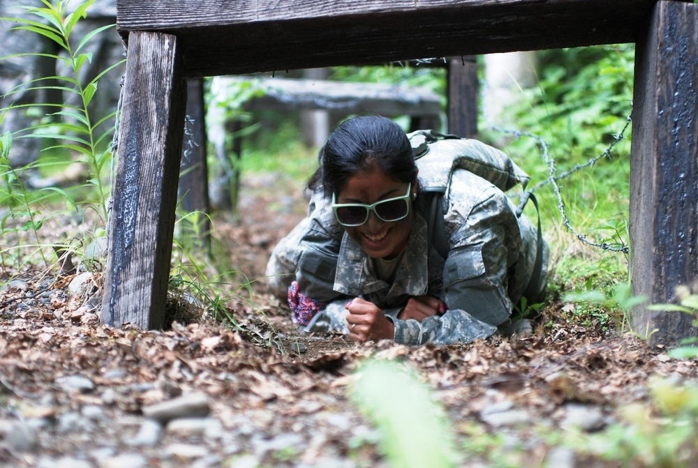 Alaska paratrooper spouses play Army