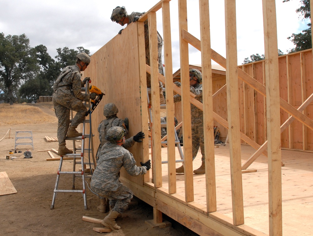 Wisconsin Army Reserve Engineers Improve Base Camps at CSTX 91