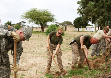 Civil affairs group extends reach of Western Accord 2012 to community