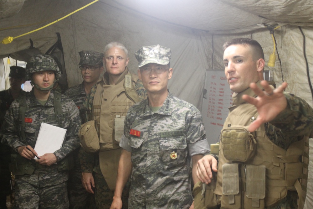 ROK, U.S. Marines discuss training