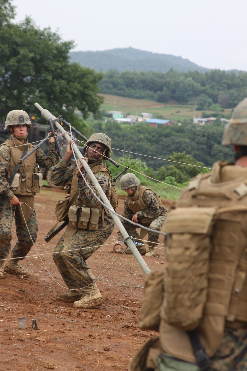 Marines establish forward command operations center during KMEP 12-7
