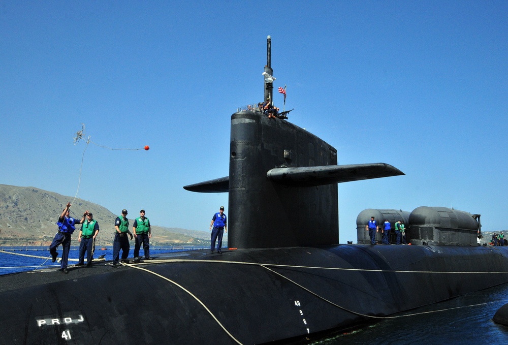 USS Florida visits Greece