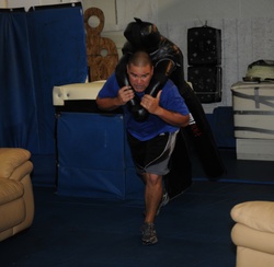 Army South soldiers get a real world lesson in captivity avoidance, Krav Maga style [Image 4 of 4]