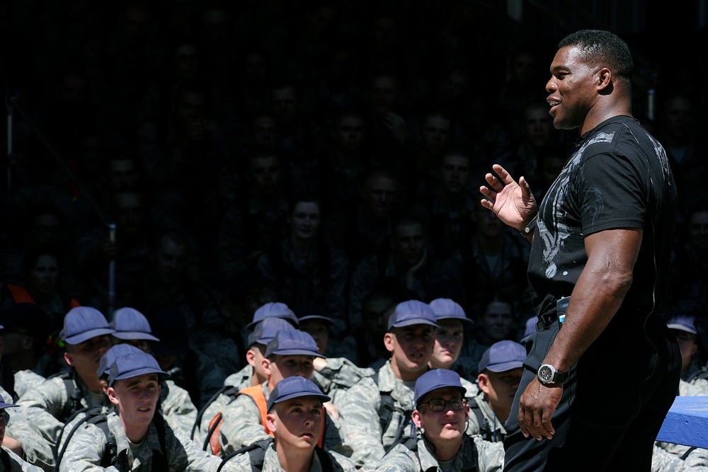 Herschel Walker visit with USAFA Class of 2016 Basic Cadet Training