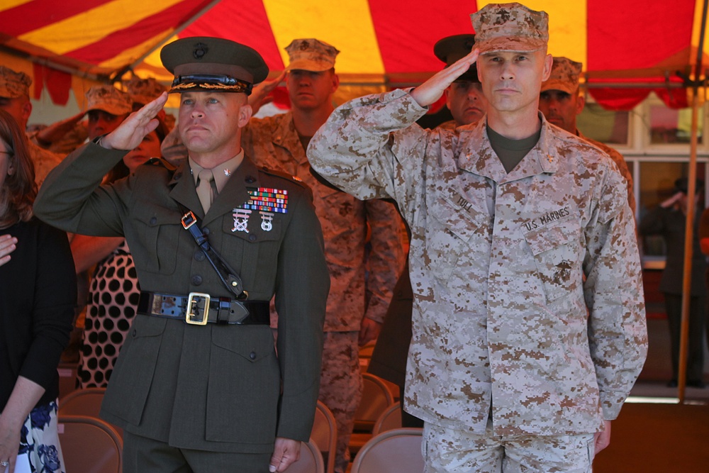 1st Light Armored Reconnaissance welcomes new commander