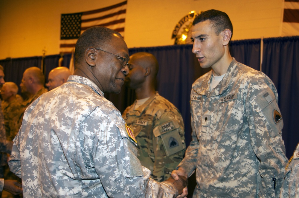 Freedom Salute honors recently deployed soldiers