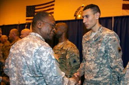 Freedom Salute honors recently deployed soldiers