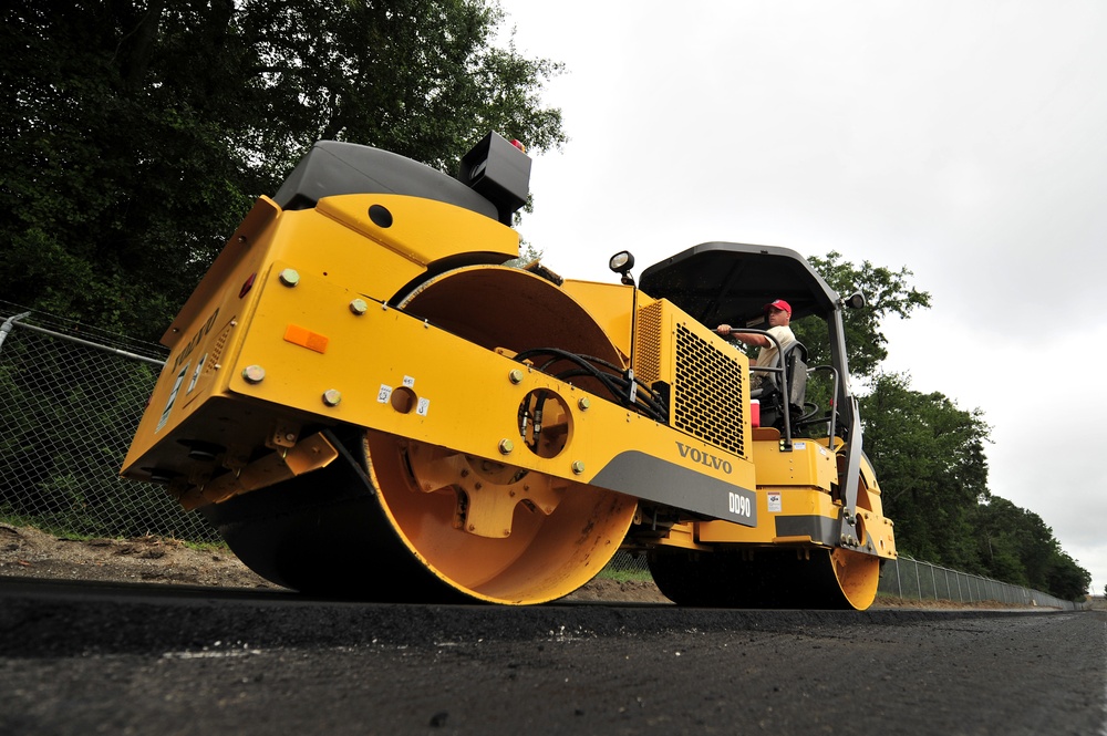 823rd RED HORSE airmen pave through Shaw