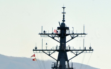 USS Cole (DDG 67) Transits the Strait of Gibraltar
