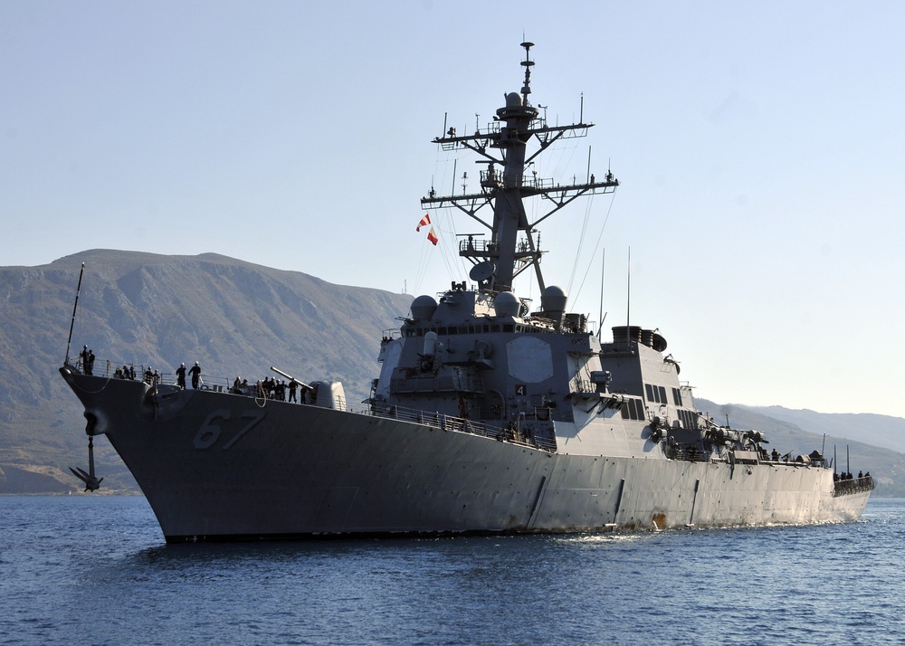 USS Cole visits Greece