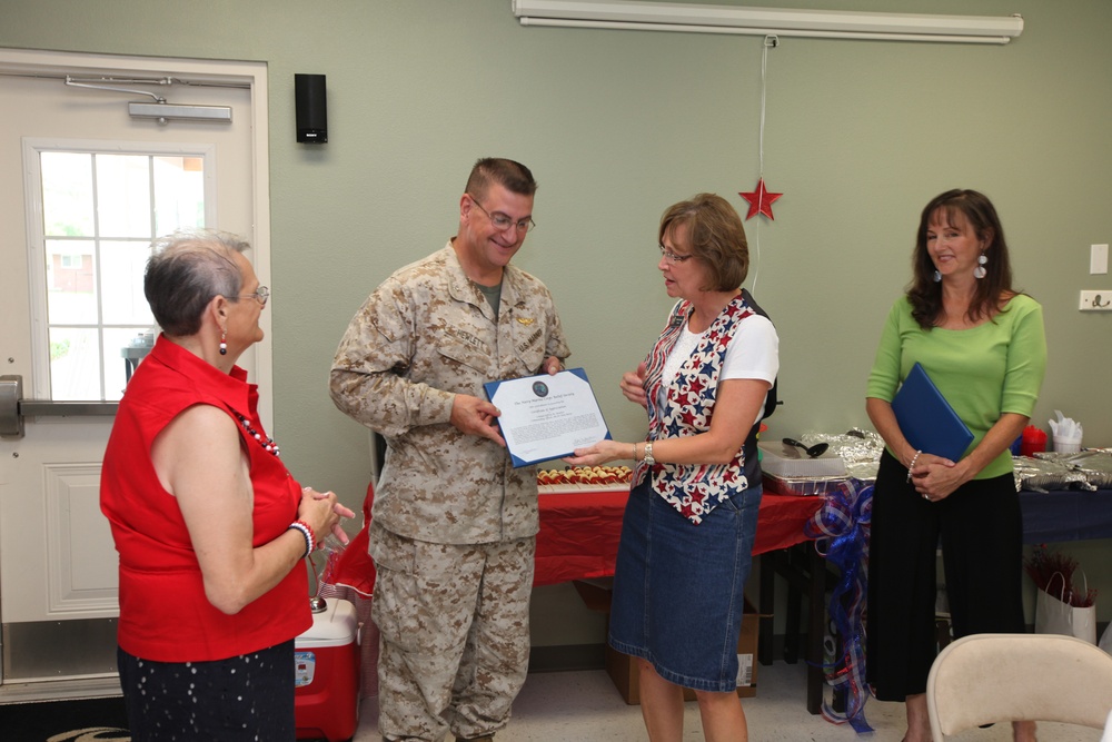 NMCRS gives help to Marines in financial need
