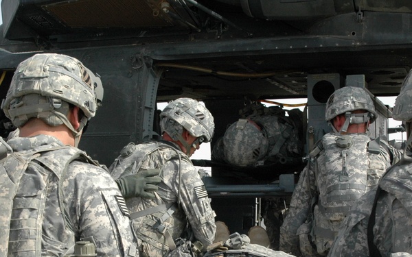 Medical evacuation training in Kuwait