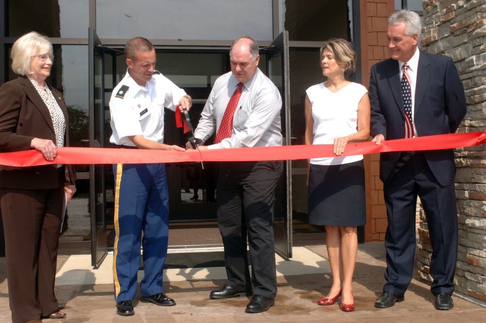 Ribbon cutting officially opens up Cordell Hull Lake Visitor’s Center for business