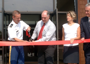 Ribbon cutting officially opens up Cordell Hull Lake Visitor’s Center for business