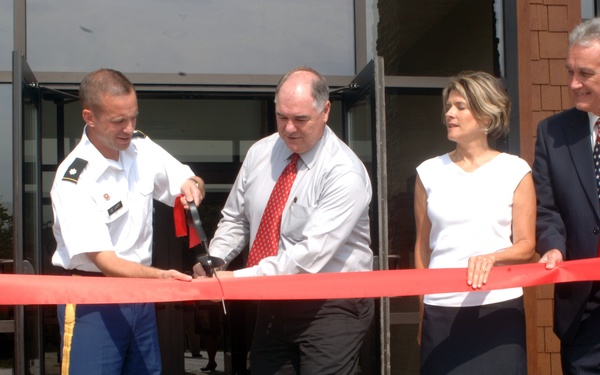 Ribbon cutting officially opens up Cordell Hull Lake Visitor’s Center for business