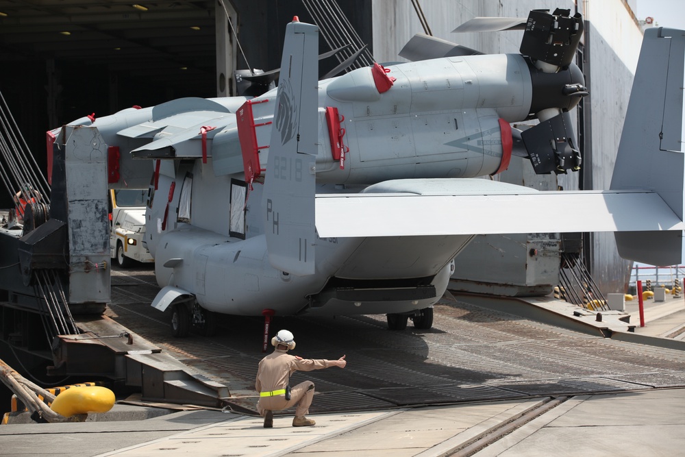 MV-22 Ospreys arrive in Iwakuni