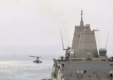 Helo lands on USS Green Bay