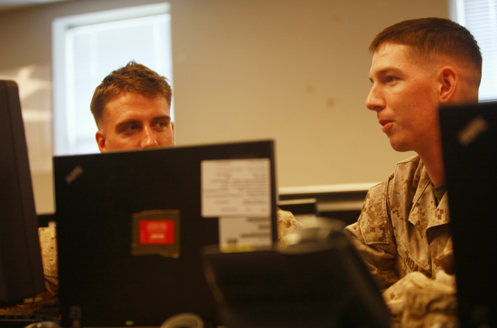 Servicemembers make combat operations center billet look easy