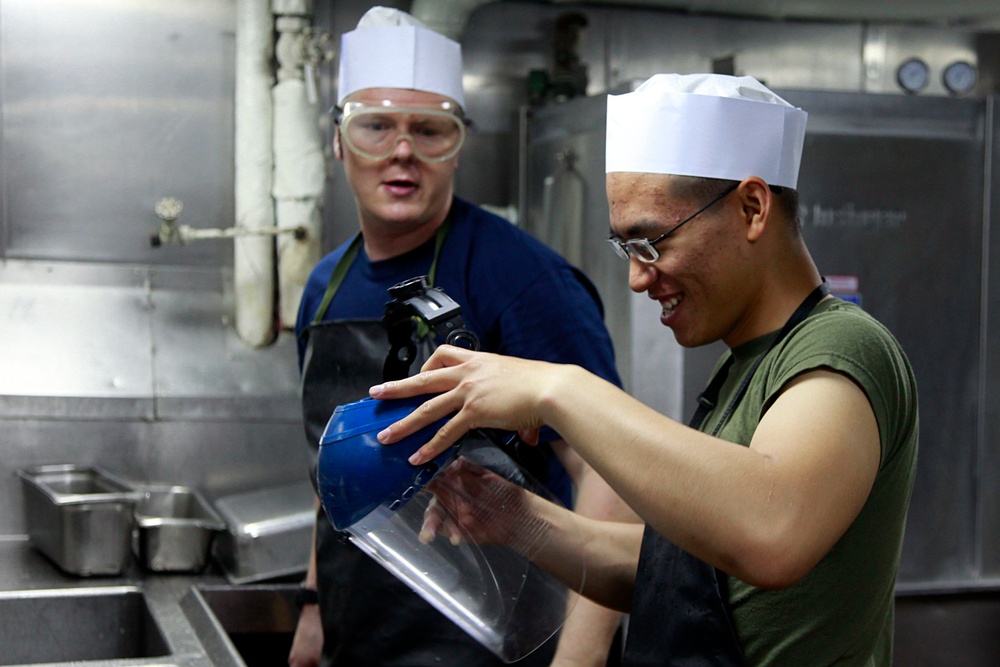 Food service specialists work hard to feed their brothers, sisters in arms