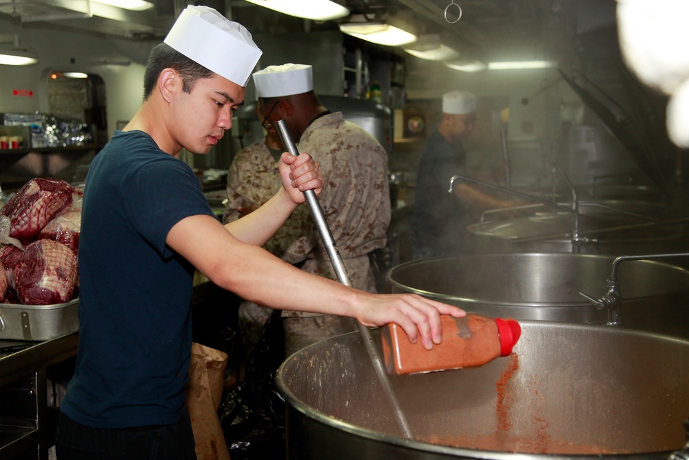 Food service specialists work hard to feed their brothers, sisters in arms