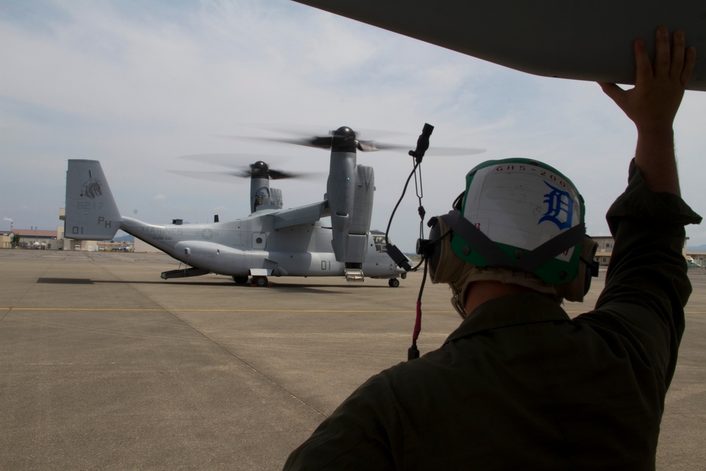 MV-22 Osprey conduct routine maintenance and functions checks