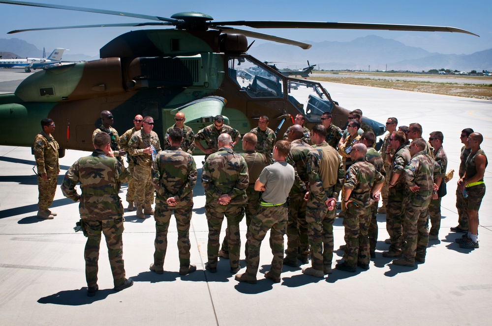 TF Pegasus staff tours French aircraft for multi-lateral understanding of capabilities