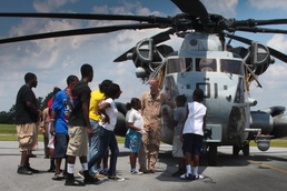 Squadron opens aircraft doors to local youth to demonstrate Marines’ passion for aviation
