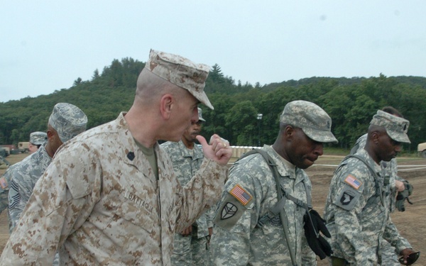 Visit from the senior non-commissioned officer of the U.S. Armed Forces