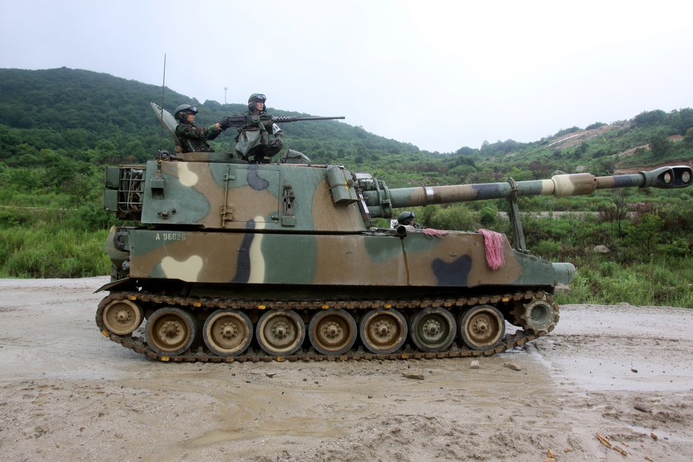 ROK, US  Marines enhance squad tactics