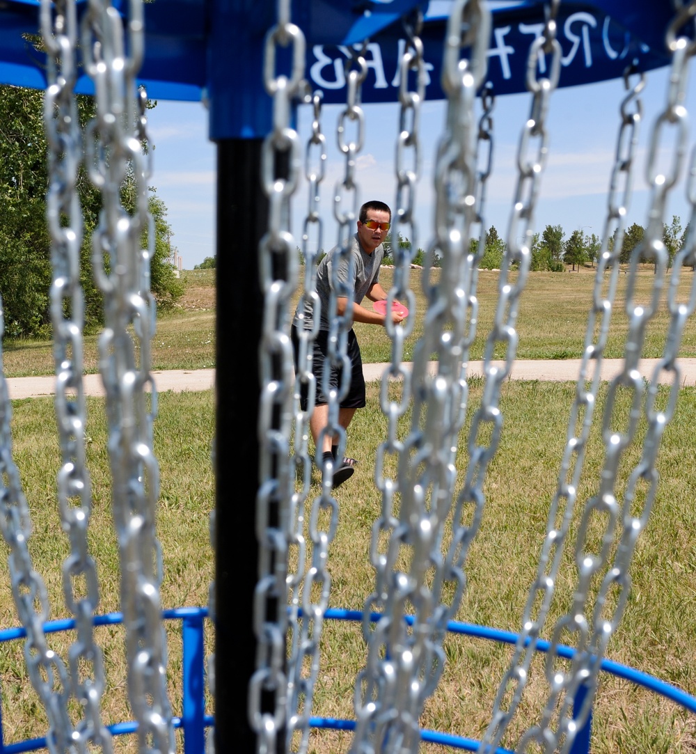 Base disc golf