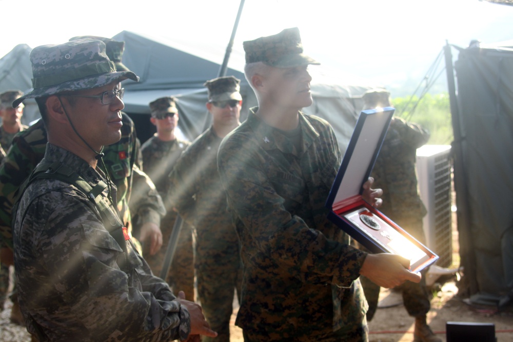 ROK, U.S. Marines celebrate successful training