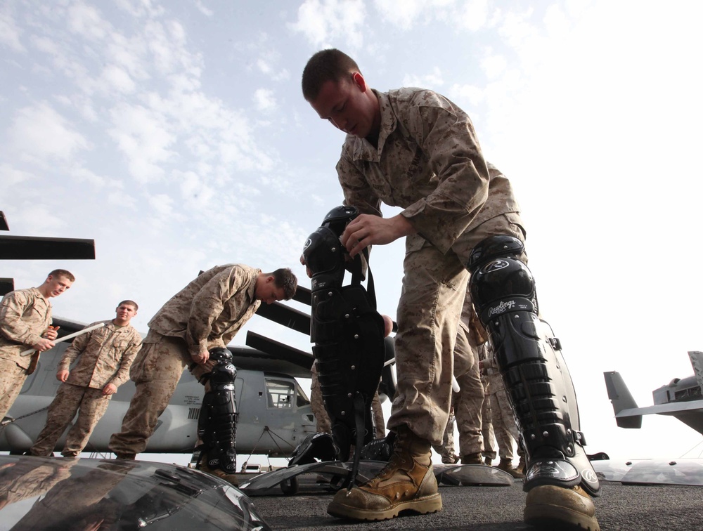 24th MEU non-lethal training course