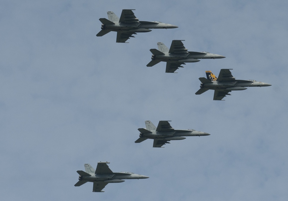 US Navy takes part in Sapporo Air Show