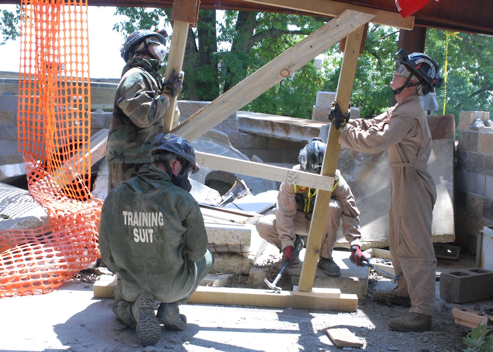 Marine CBIRF supports civilian authorities during homeland disaster training