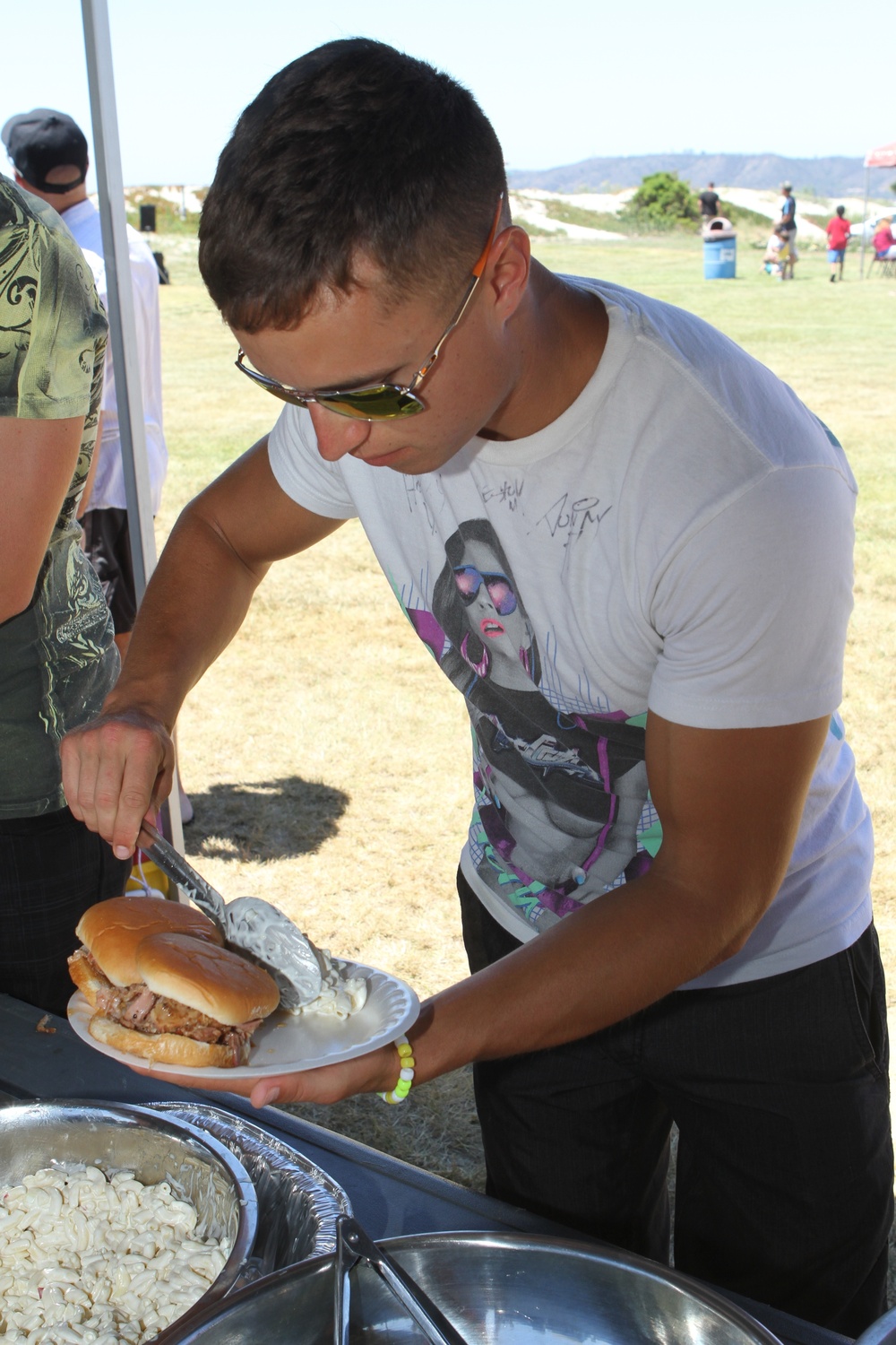 Out of office onto beach; MWHS-3 holds annual family get-together