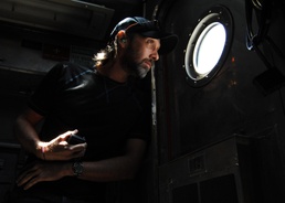 Hollywood storms the beach with ACU 5