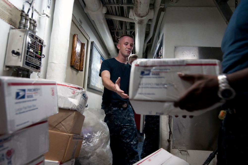USS Underwood sailor at work