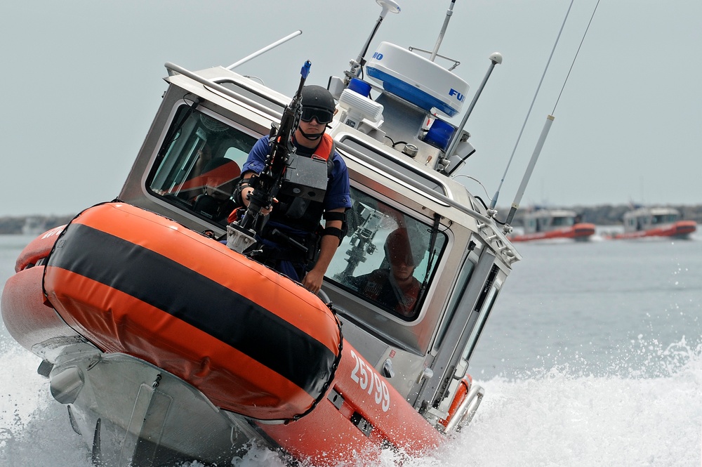 Maritime Safety and Security Team trains in Los Angeles