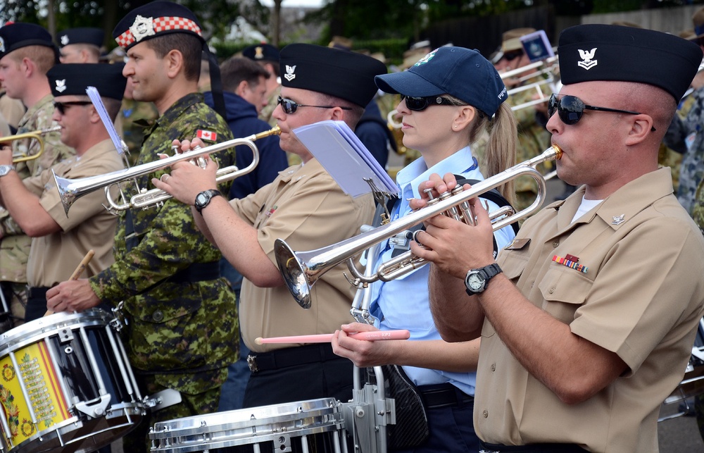 NAVEUR Band rehearses at Scottish Military Barracks
