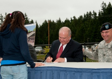 Army Under Secretary breaks new ground for the future of Soldiers and families