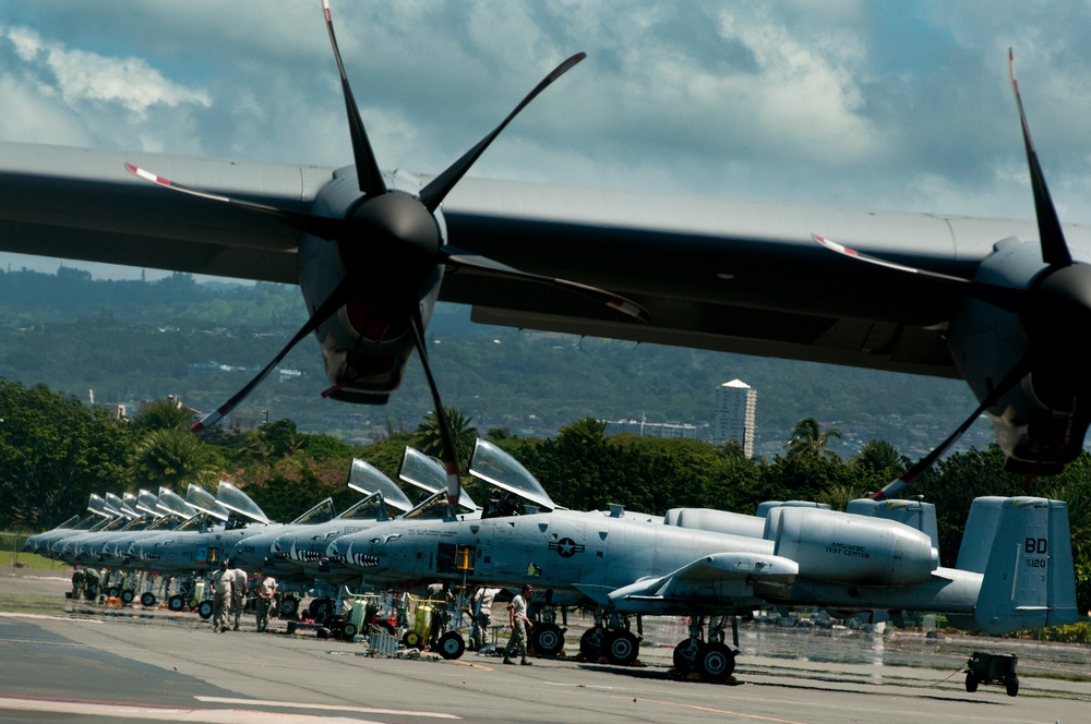 Air Force 'POLcats' fuel RIMPAC