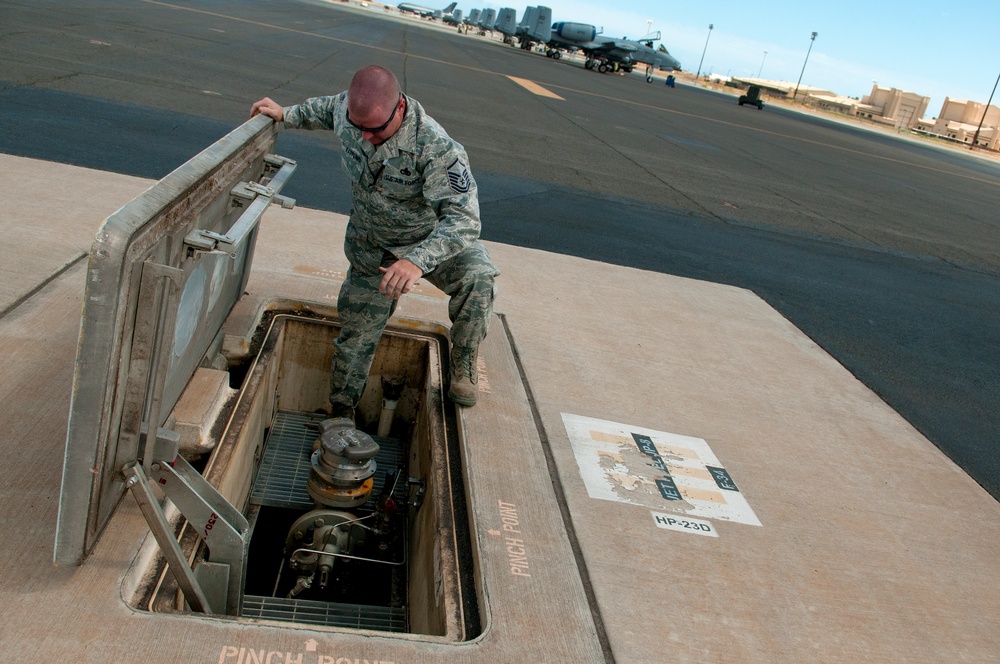 Air Force 'POLcats' fuel RIMPAC