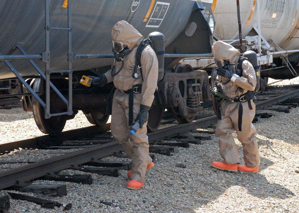 Fort Hood Chemical Company display CBRN skills during homeland disaster training
