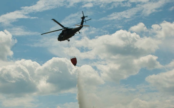 UH-60 Black Hawk trains on Bambi Buckets