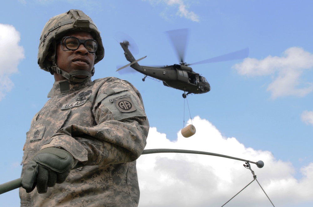 Support Soldiers partner with National Guard for sling load training