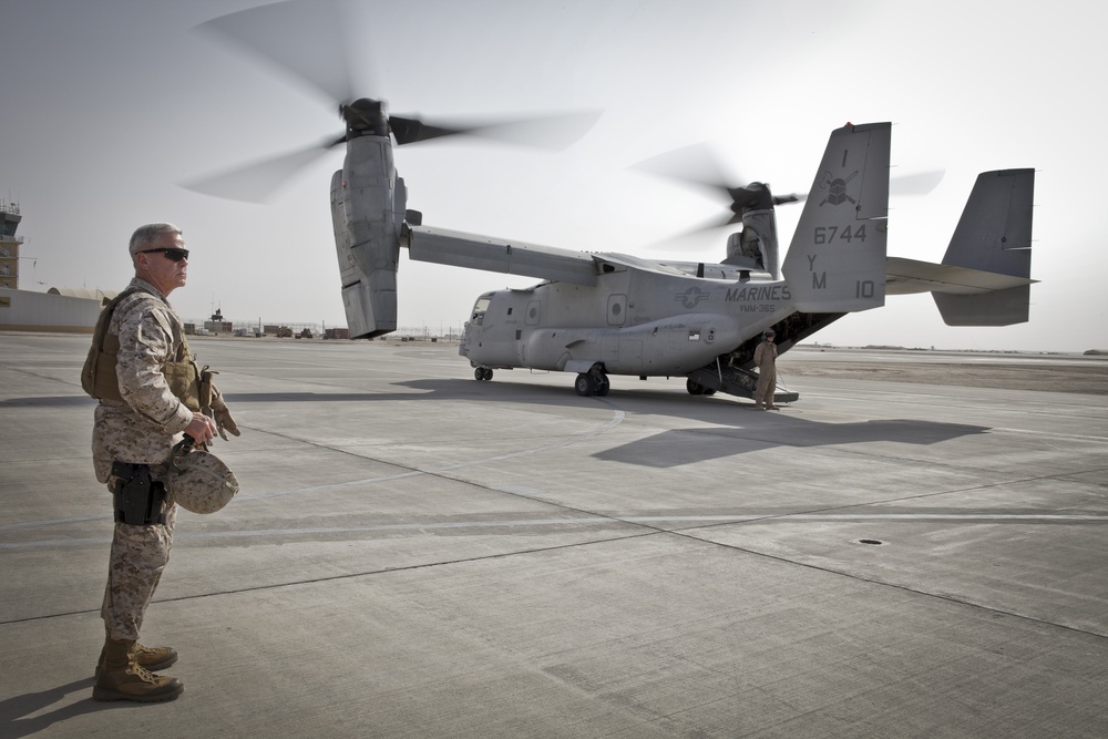 Gen. James F. Amos visits Marines