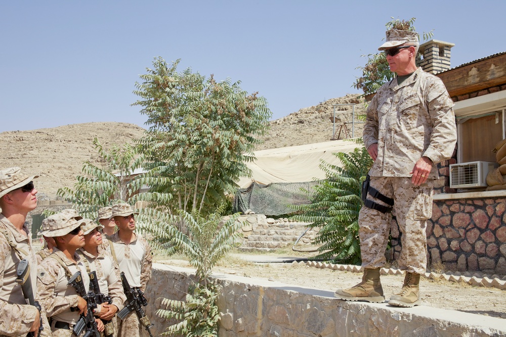 Gen. James F. Amos visits Marines