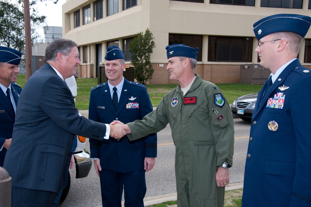 SECAF Donley speaks to Air University students